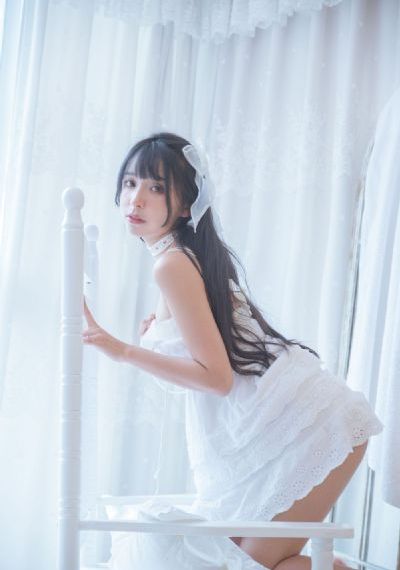 日韩师生制服第一页中文字幕_720视频大全