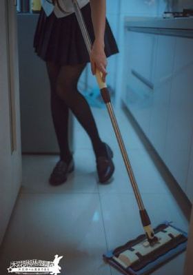 日日摸狠狠的摸夜夜摸_4K动漫在线观看