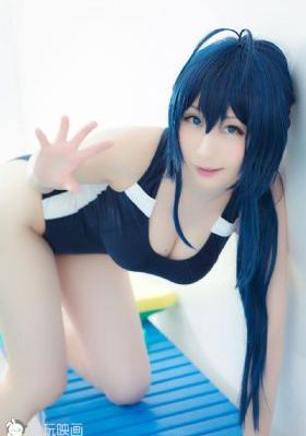 被两个老头咬住吃奶野战_4K免费观看视频